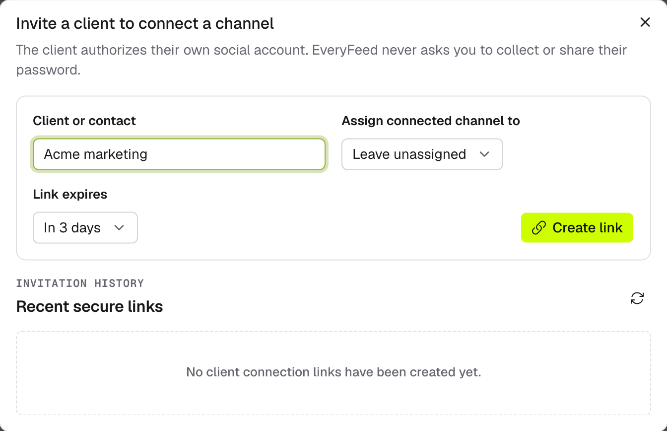 The Invite a client dialog: contact label, target group, and link expiry